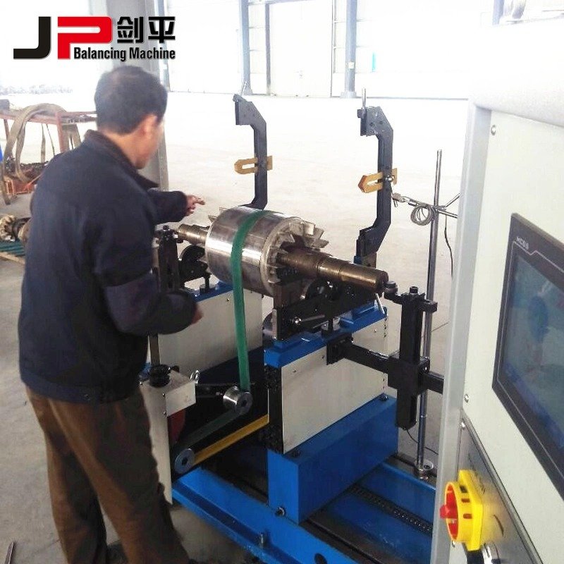 Mechanical component balancing equipment, photograph 2 of 10